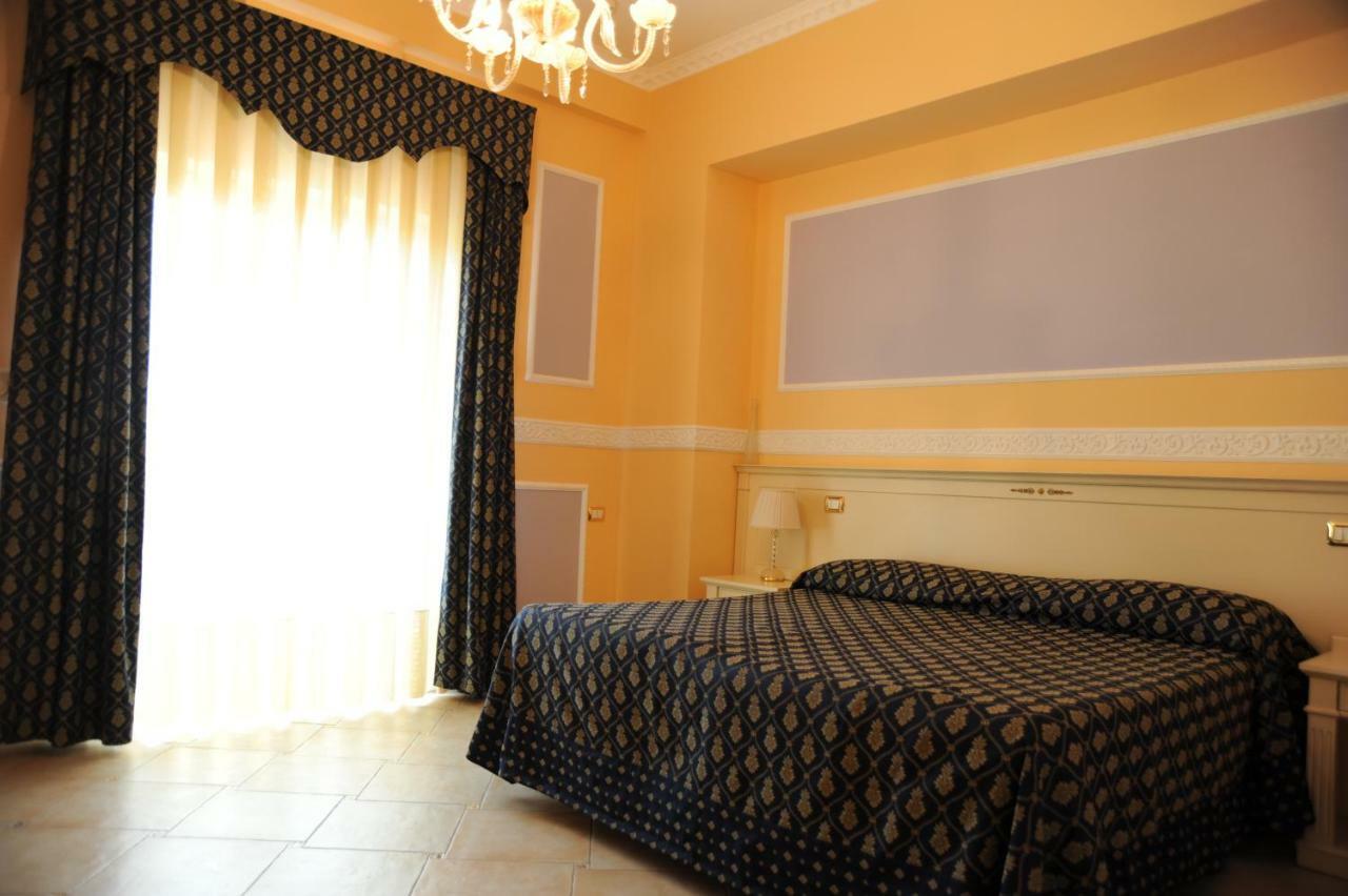 Hotel Villa Santa Maria Виллапьяна Экстерьер фото